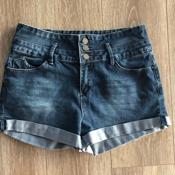 Pants - Three button high waisted